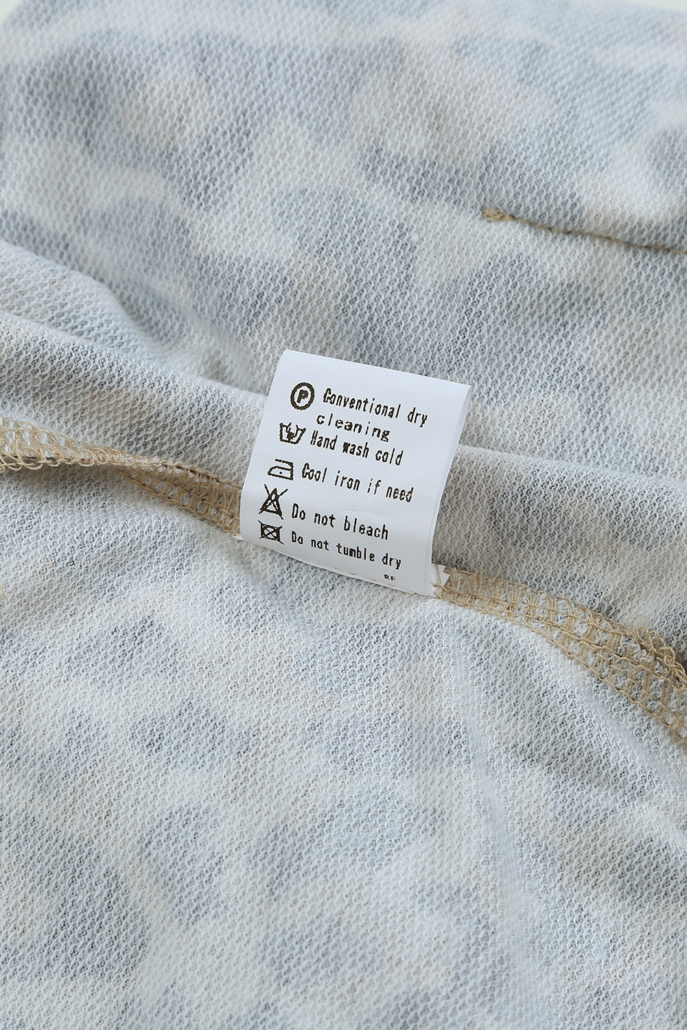 Leopard Kangaroo Pocket Raglan Sleeves Sweatshirt