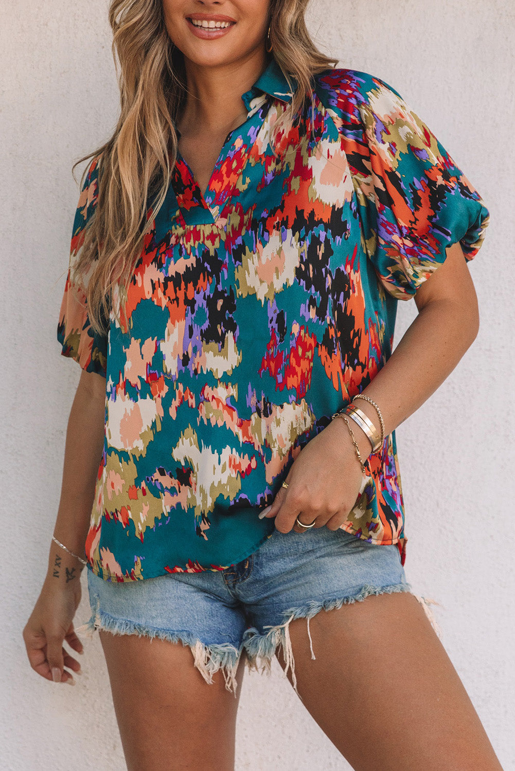 Green Abstract Printed V Neck Bubble Sleeve Blouse