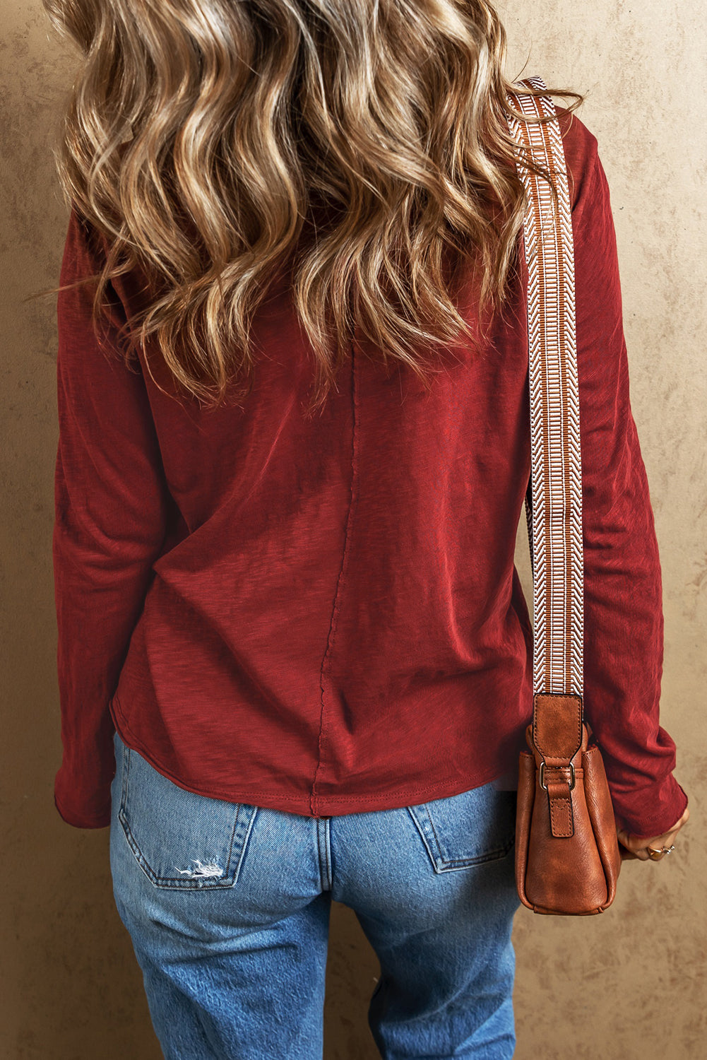 Red Sandalwood V Neck Center Seam Long Sleeve Tee